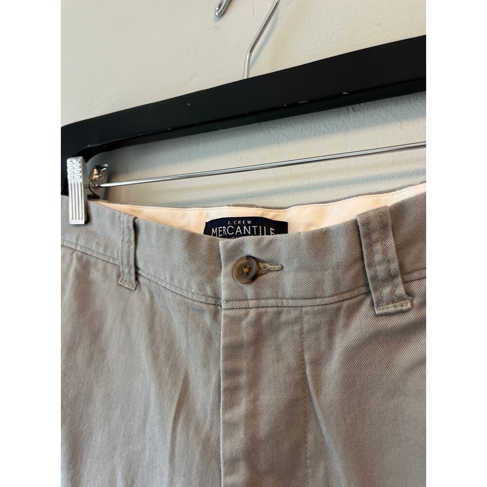 Men's J.Crew Mercantile Flex Grey Shorts - Picture 3 of 4